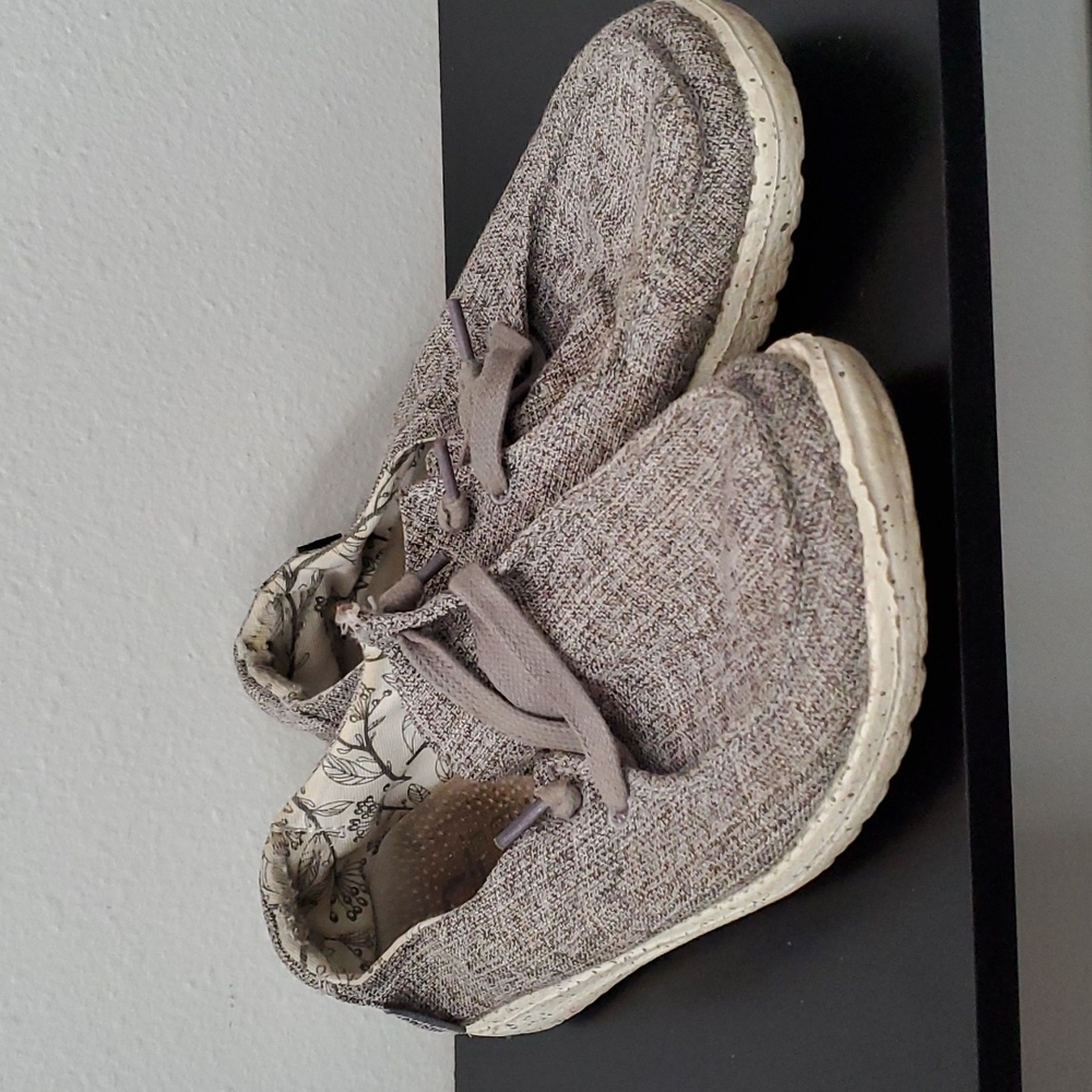 Hey dude shoes